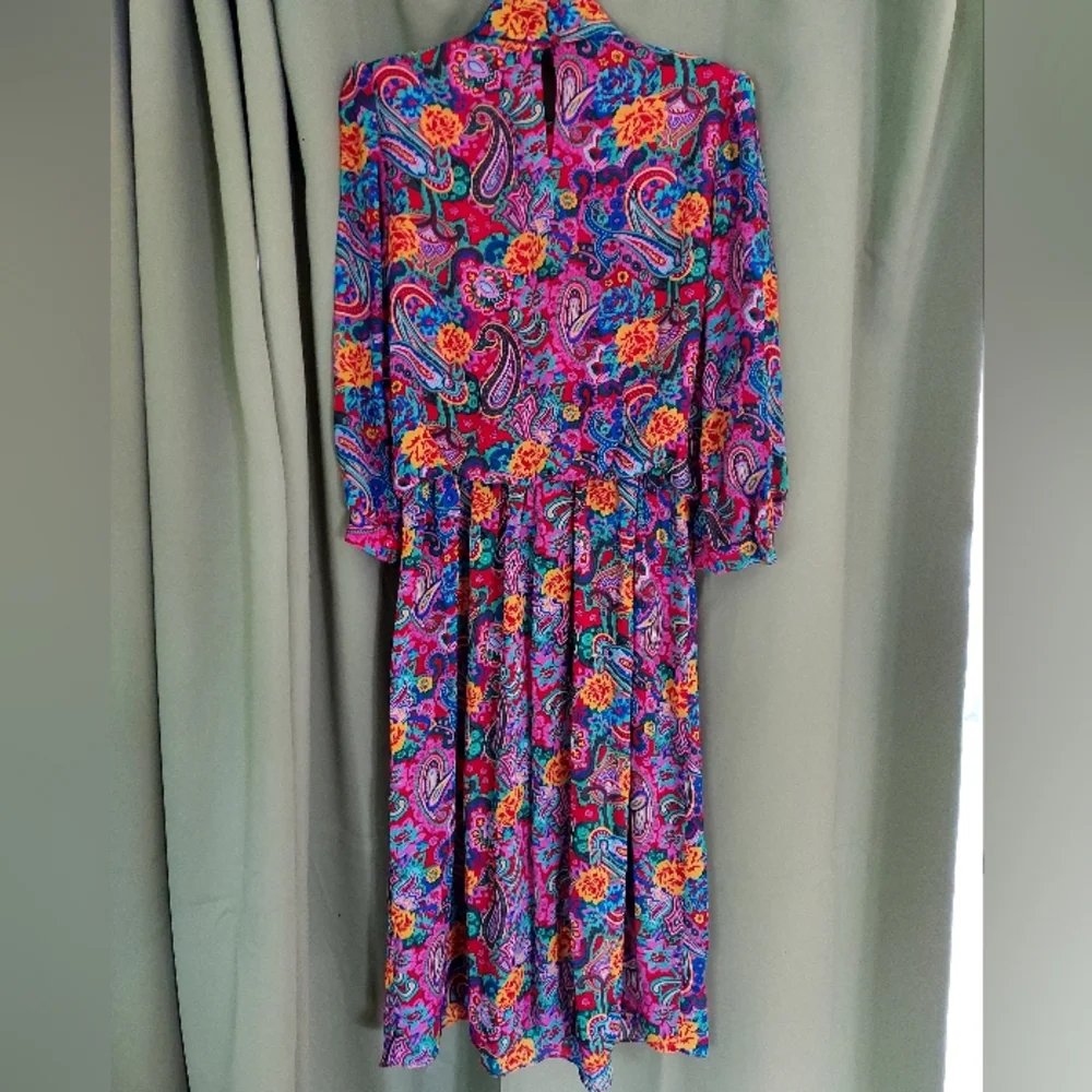 Vintage Colorful Paisley Floral Print Dress - Picture 8 of 12